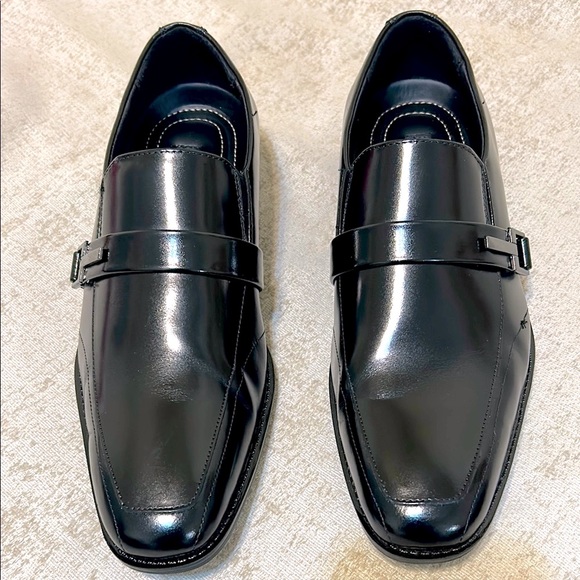 Stacy Adams Black Leather Slip-On Loafers. Like New Condition—worn one time - Picture 2 of 8